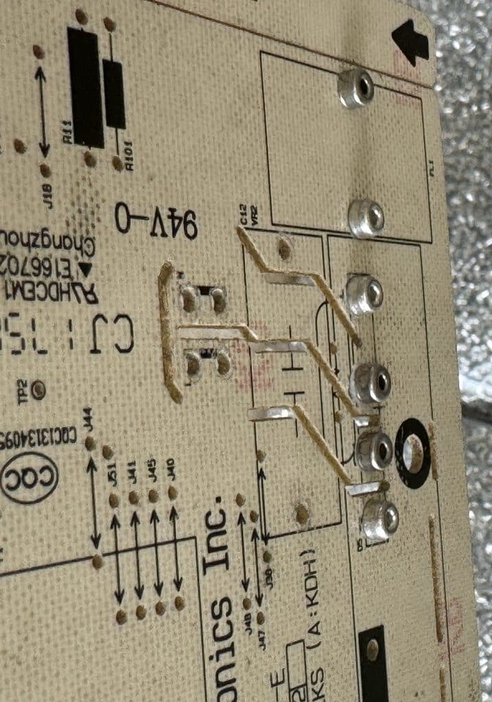 Automatic riveting PCB