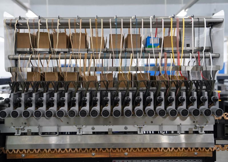Picture of the shaping mechanism of the axial automatic insertion machine NB168A